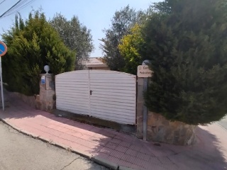 Chalet independiente en Sant Esteve Sesrovires - Barcelona - 4