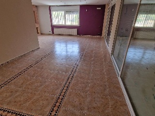 Chalet independiente en Sant Esteve Sesrovires - Barcelona - 8