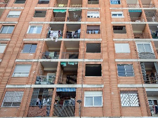 Piso en venta en Algemesí de 92  m²