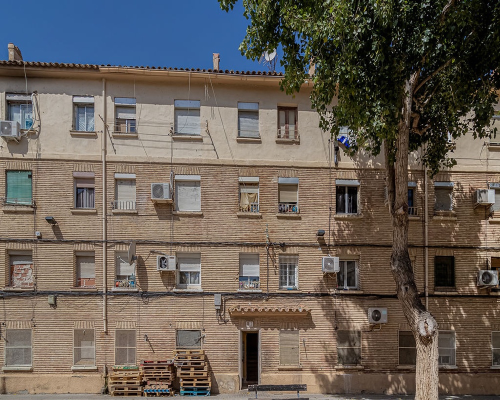 Piso en C/ Grupo Gabriela Mistral - Zaragoza -