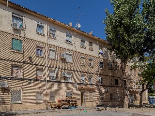 Piso en C/ Grupo Gabriela Mistral - Zaragoza - 2