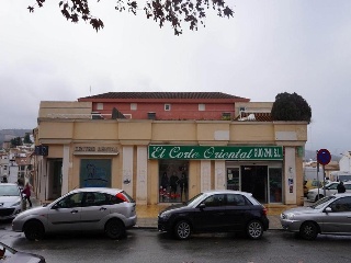 Local en venta en Baena de 1672  m²