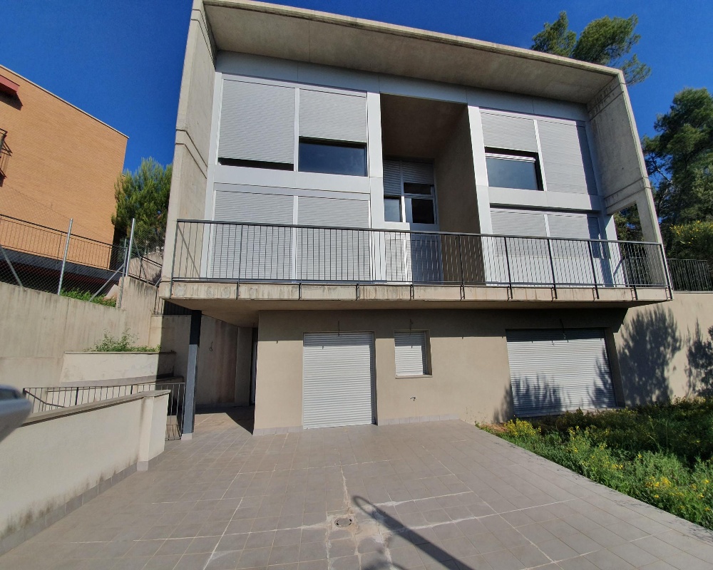 Chalet independiente en C/ del Eucaliptus - Corbera de Llobregat -