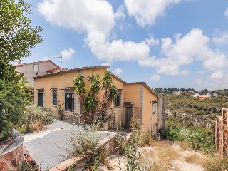 Chalet aislado en Av Sant Josep 4