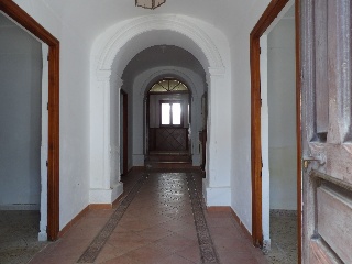 18073-0001 4