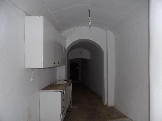 18073-0001 11