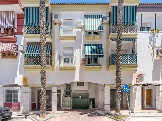 Local en venta en Salobreña de 102  m²