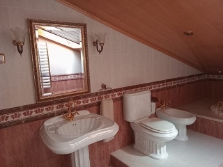 Chalet independiente en Terrassa 13