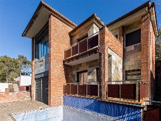 Otros en venta en Castellar Del Vallès de 342  m²