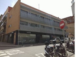 Local en venta en Rubí de 85  m²