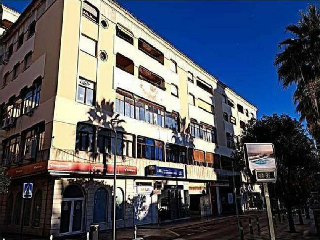 Local en venta en Algeciras de 85  m²