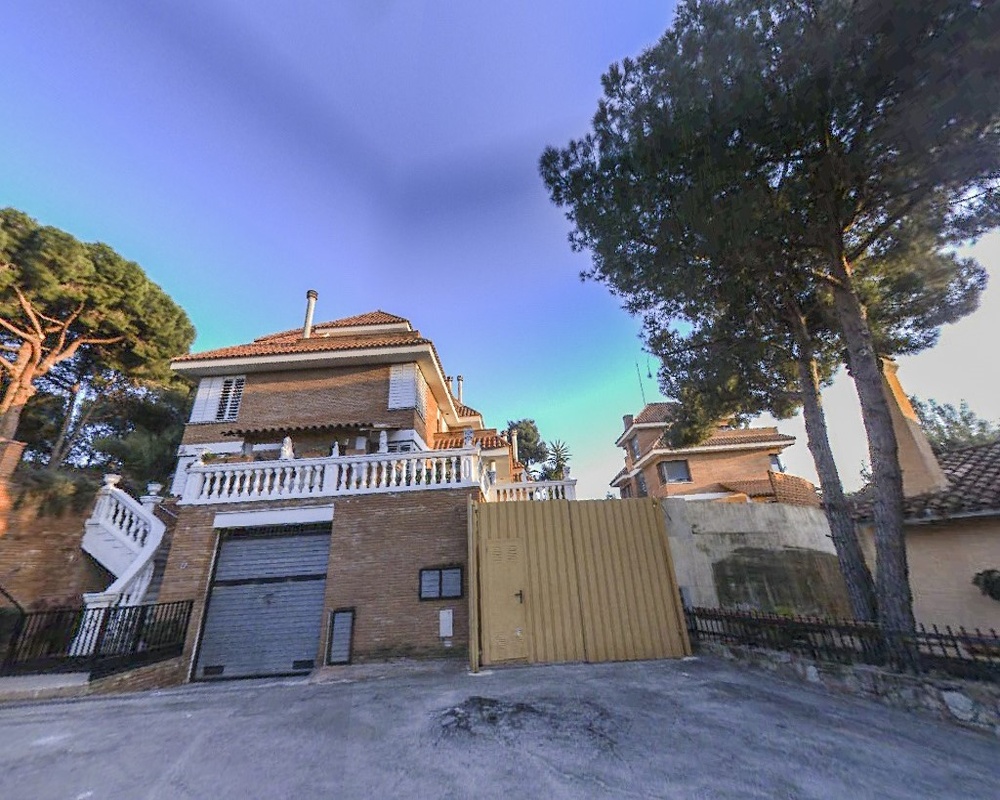 Chalet aislado en Av Puig I Cadafalch