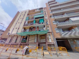 Piso en venta en Rubí de 83  m²