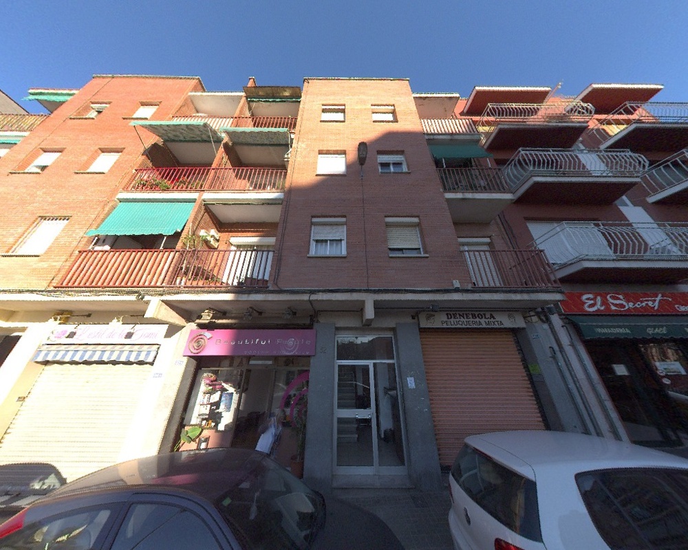 Piso en C/ Demostenes, Sabadell (Barcelona)