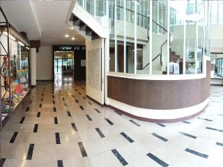 Locales y oficinas en Edificio Arango 2