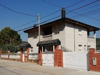 Otros en venta en Sant Vicenç Dels Horts de 331  m²