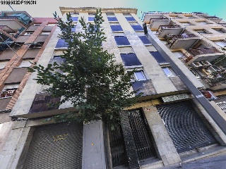 Piso en venta en Rubí de 82  m²
