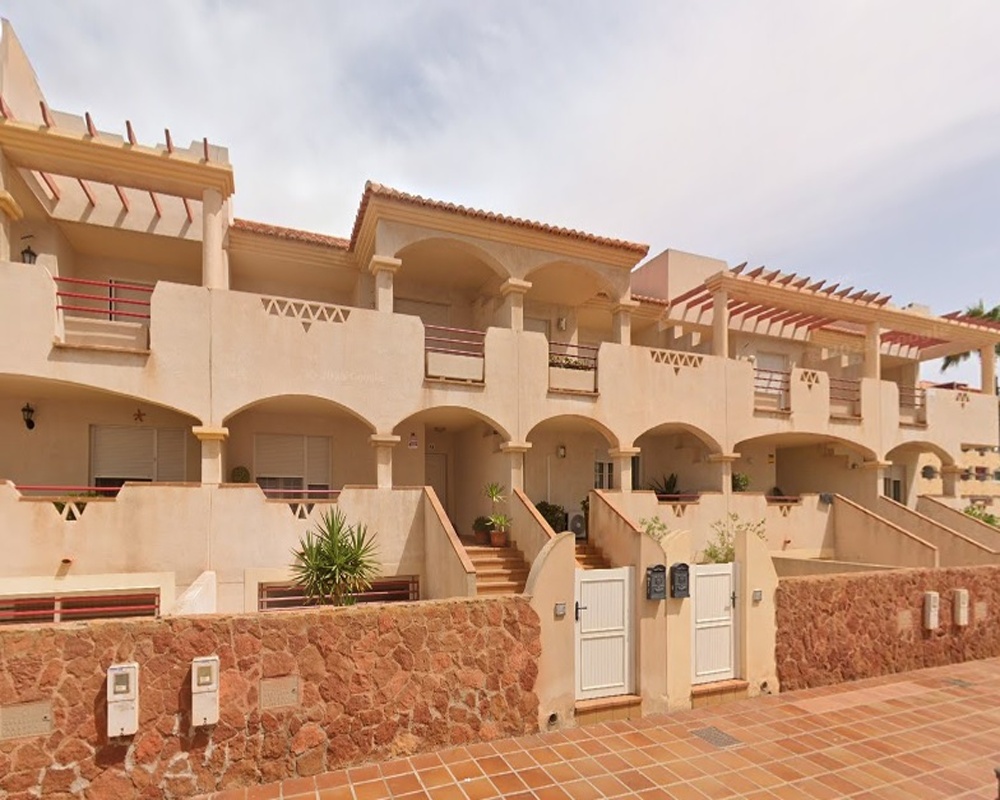 Casa adosada en C/ Carabela - El Ejido -