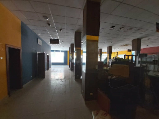 Local comercial en C/ Santa Lucía 24