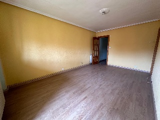 08049-0001 18