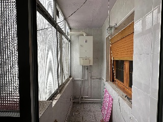 08049-0001 21