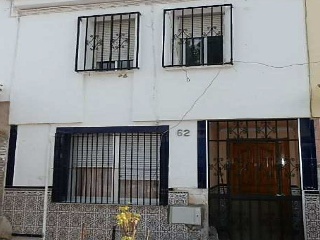 Chalet adosado en C/ Doctor Burgos Bravo, Málaga 2