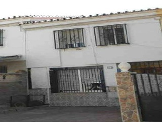 Chalet adosado en C/ Doctor Burgos Bravo, Málaga 4