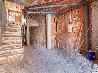 01779-0001 18