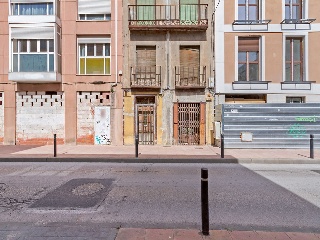 01779-0001 24