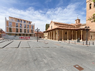 01779-0001 28