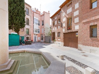 01779-0001 29