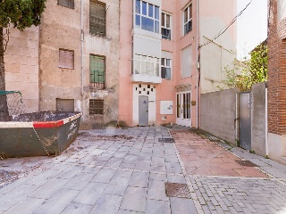 01779-0001 30