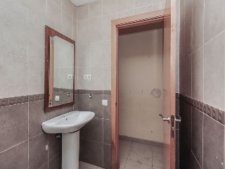 Edificio de viviendas y plazas de garaje en Flix , Tarragona 24