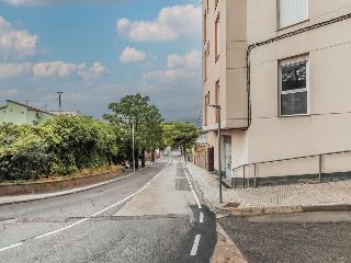 Edificio de viviendas y plazas de garaje en Flix , Tarragona 26