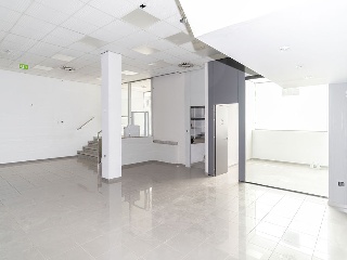 Local comercial en Av Ronda Intermedia, Antequera (Málaga) 13