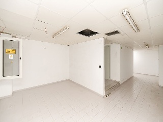 Local comercial en Av Ronda Intermedia, Antequera (Málaga) 26