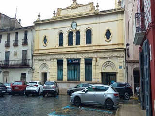 Local en venta en Carcaixent de 210  m²