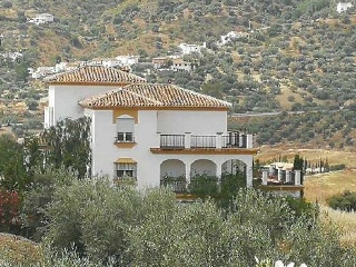 Chalet independiente en Viñuela (Málaga) 4