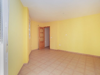Piso con araje en Av Almanzora - Cuevas del Almanzora - Almería 4