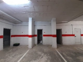 Garajes y trasteros en C/ Bassa del pou 3