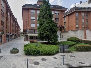 Local en venta en Oviedo de 132  m²