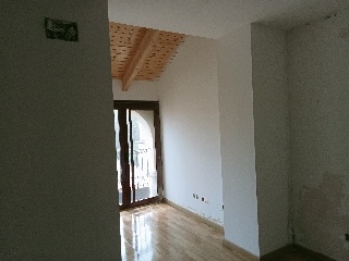 Edificio de viviendas en construcción detenida en Sant Hilari Sacalm - Girona - 6