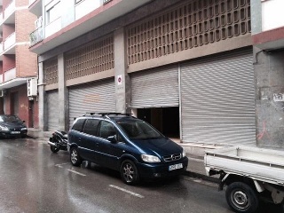 Local en venta en Badalona de 306  m²