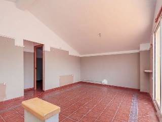 Chalet aislado en Av Central 6