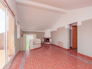 Chalet aislado en Av Central 7