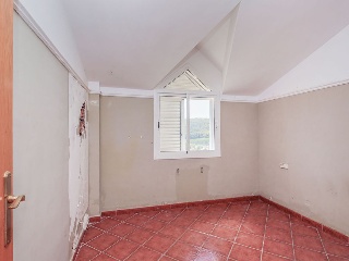 Chalet aislado en Av Central 10
