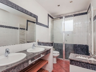 Chalet aislado en Av Central 18