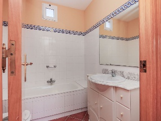 Chalet aislado en Av Central 19