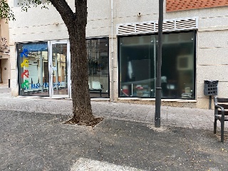 Local en venta en Reus de 144  m²