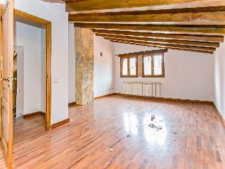 chalet independiente situado en Torre de Claramunt 9